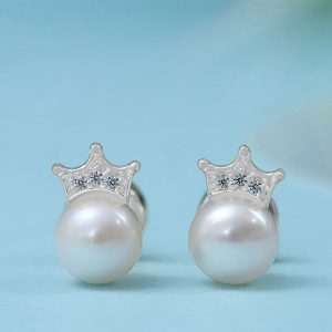 Sterling Silver Crown Pearl Stud Earrings